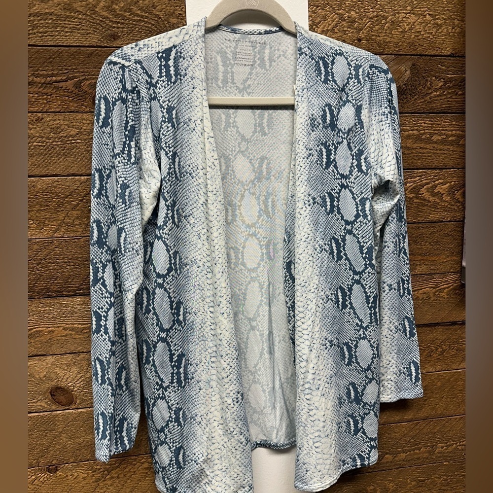 Majestic Filatures Soft Touch Python Print Open Cardigan – Blue Jean - Picture 2 of 7